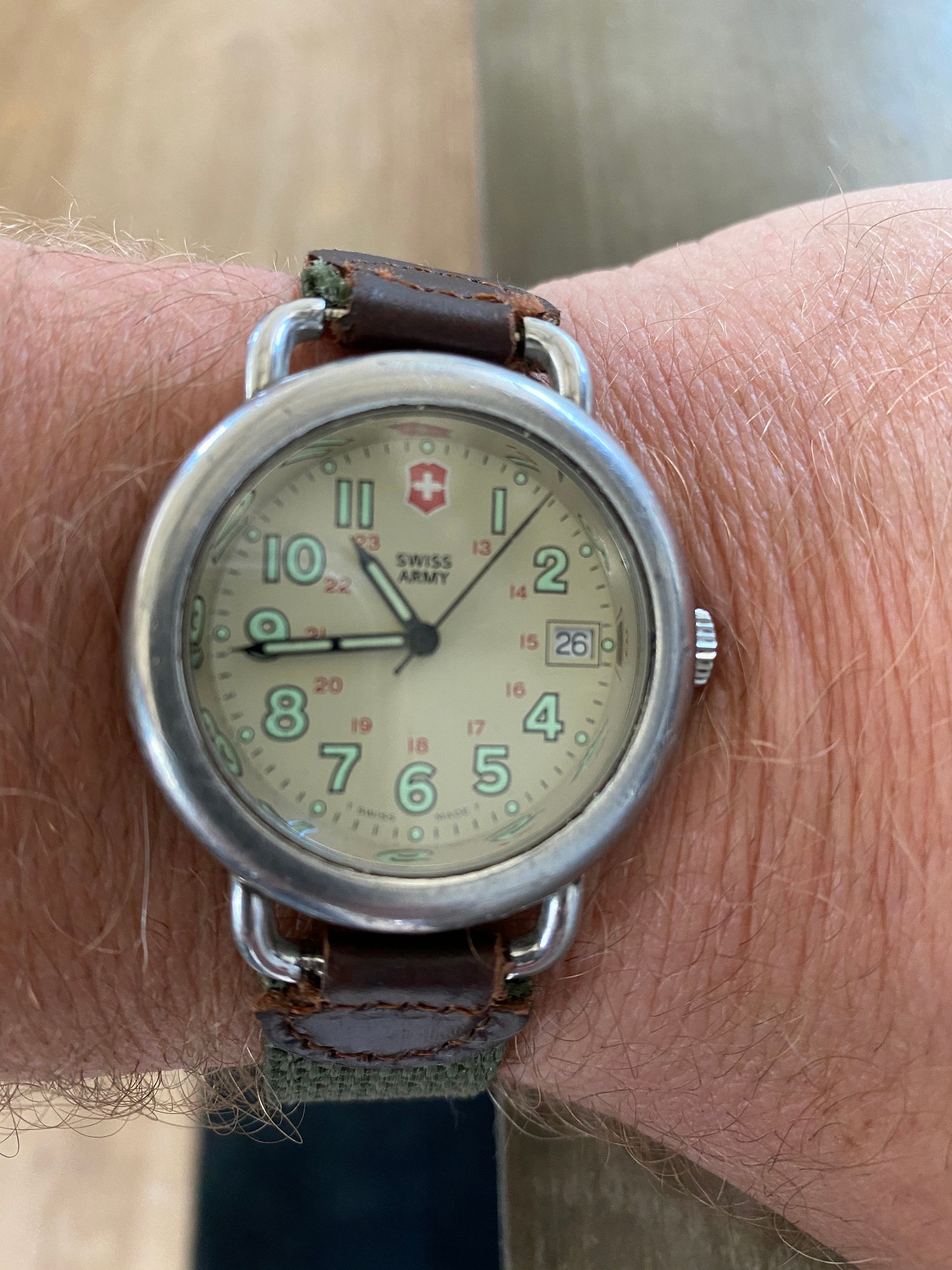 Vintage Swiss army watch. Works. New battery and new watch | Etsy