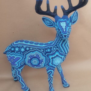 Huichol-Kunst: „Blauer Hirsch“