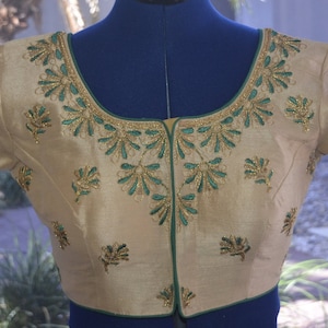 Saree Blouse with designer look/Sari Blouse/ Designer silk Blouse/ Cocktail saree blouse/ blouse with sleeves/Lehenga Blouse (Size 36)