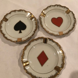 ヴィンテージ 灰皿 3 個セット、1950 年代頃の中古品、良好な状態、日本製、タグも付いたままです。