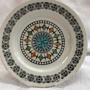 1 Kathie Winkle designed Roulette pattern 6-inch Soup/Breakfast Bowl circa 1960s.