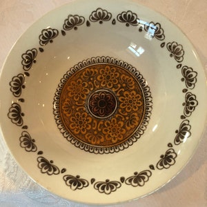 Vintage Kathie Winkle Autumn Glen pattern cereal/breakfast bowl, preowned in excellent condition. Mid Century Modern, Broadhurst Pottery