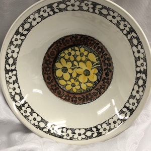 Vintage Kathie Winkle, Lemon Grove Pattern, Broadhurst Pottery England, Used 6-Inch Diameter , Soup/Cereal Bowl in a Mid Cent Modern Design