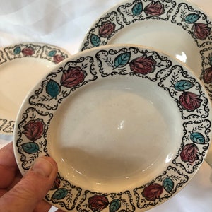 Rose Glen design side plate by Kathie Winkle for Broadhurst Pottery England c 1960s preowned and used, in good condition.