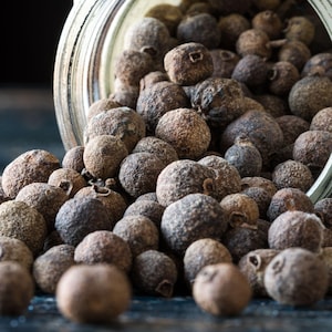 Allspice Berries, 1lb | Whole Jamaican Pimenta for Culinary & Herbal Use | Pimenta Dioica | Jamaican Bayberry