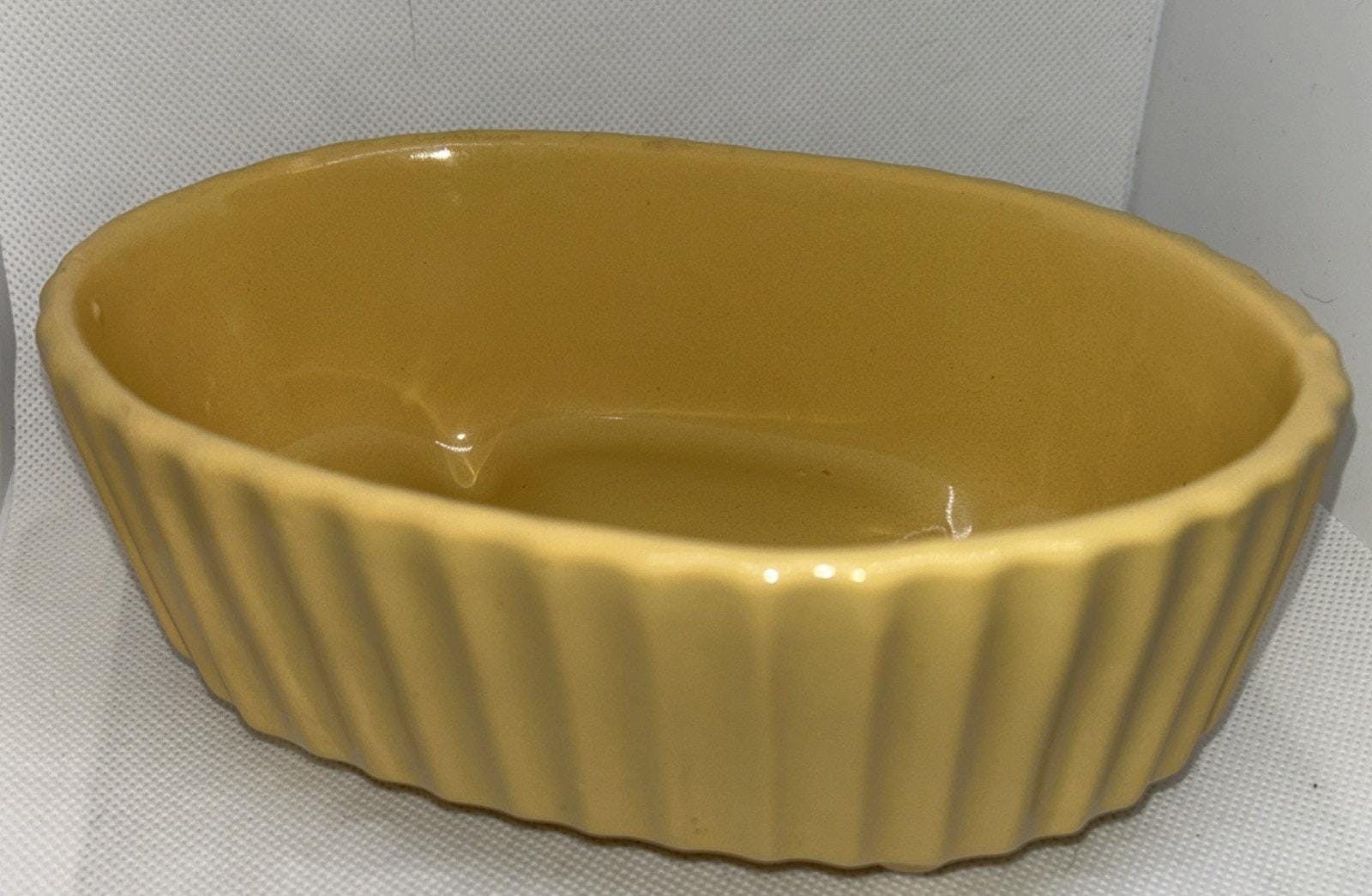 Hull Pottery F39 - Etsy