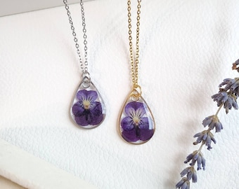 Violet Necklace, February Birth Flower Necklace, Pansy Flower Necklace, Pressed Flower Necklace, Dried Flower Jewelry, Birthday Gift for her