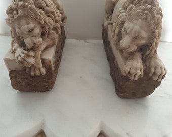 Chatsworth marble lions-In Marble Stone - Perfect Gift - Home Decor - Handmade -Carrara marble