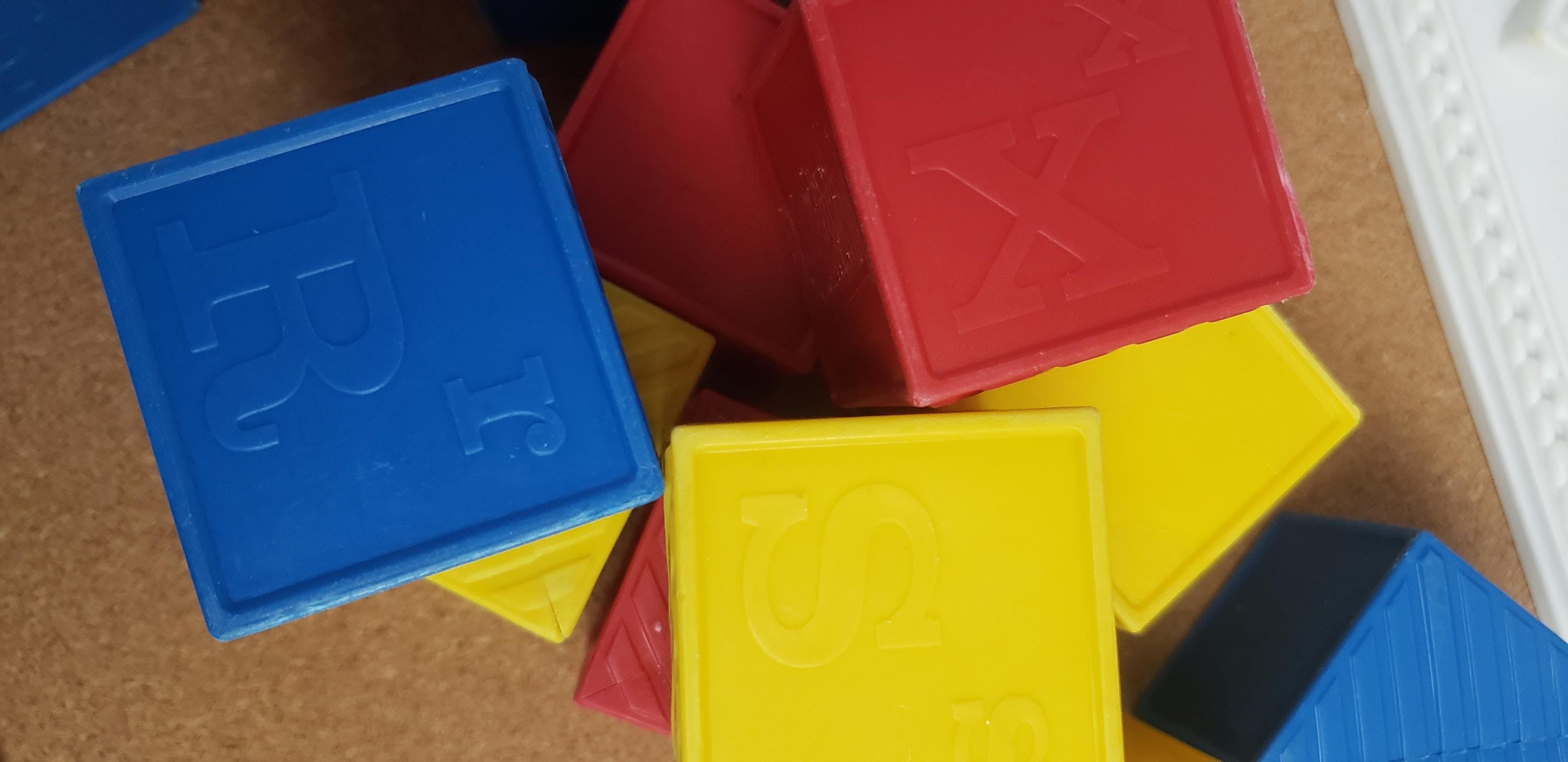 Vintage Tupperware Alphabet Blocks, 15-piece Snap-close Toy - Etsy