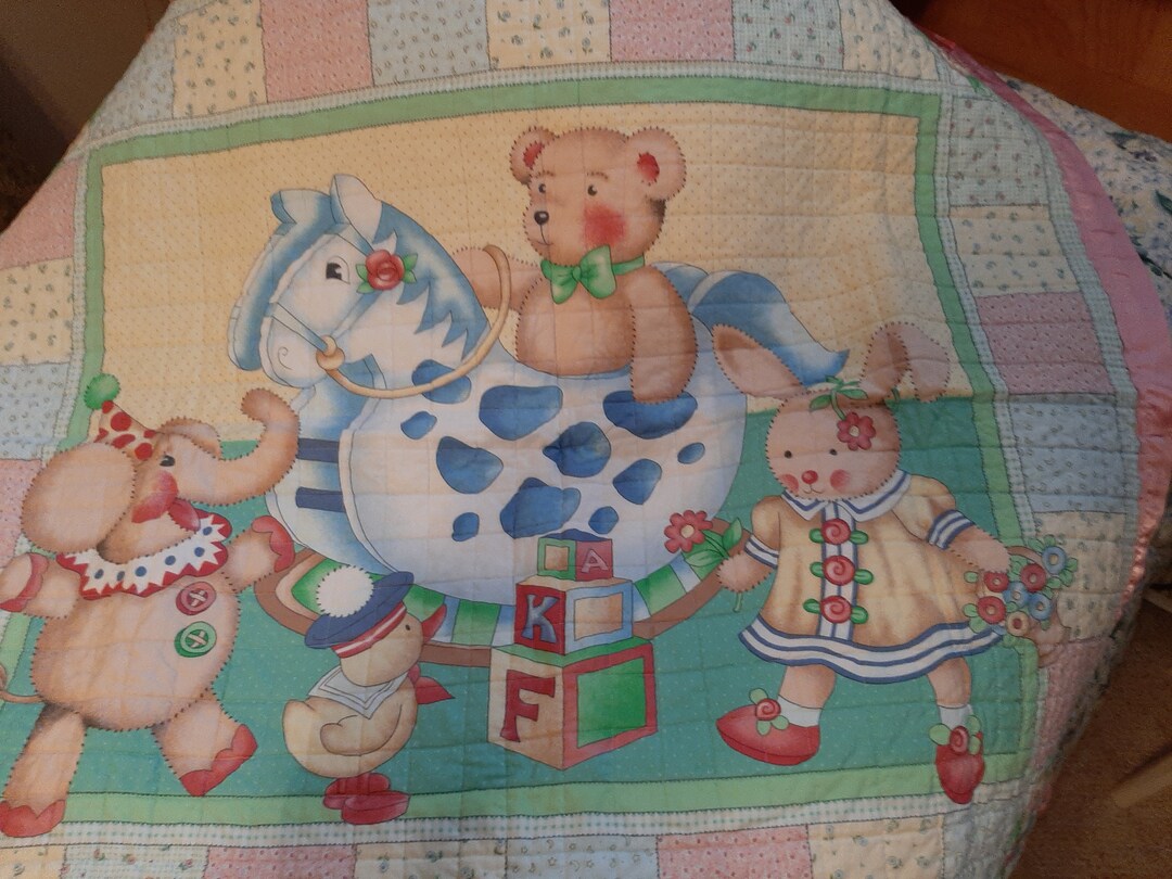 Animal Nurse Pattern Print Bed Set Quilt main image 1