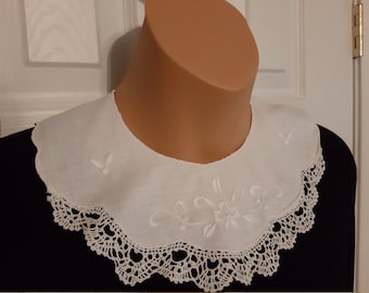 Victorian  White on White Embroidery Lace Collar