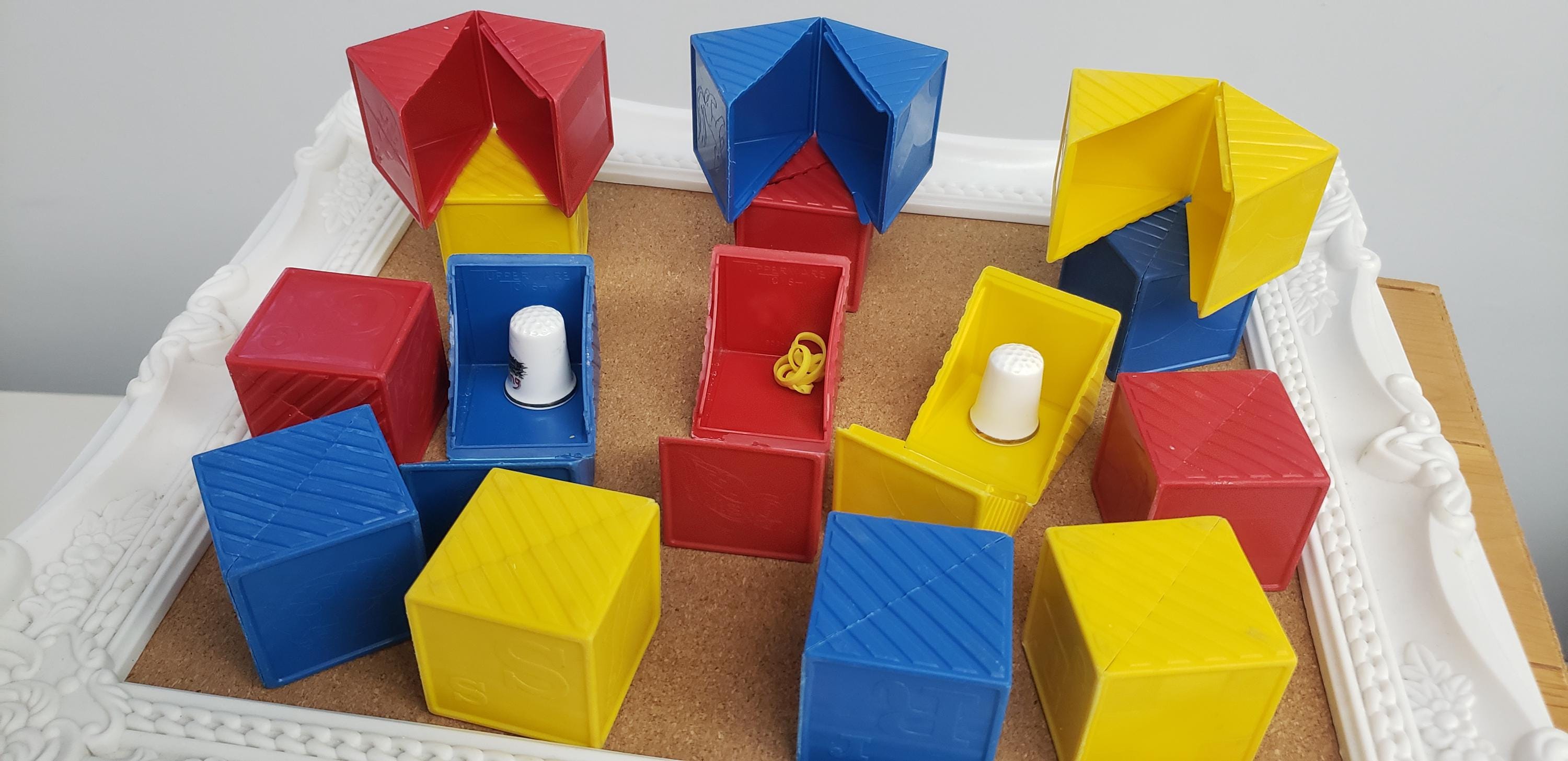 Vintage Tupperware Alphabet Blocks, 15-piece Snap-close Toy - Etsy