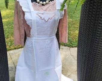 Cut Lace Embroidered Full APRON