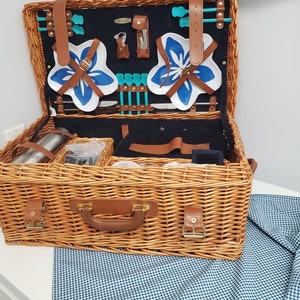 Wicker PICNIC Basket image 3