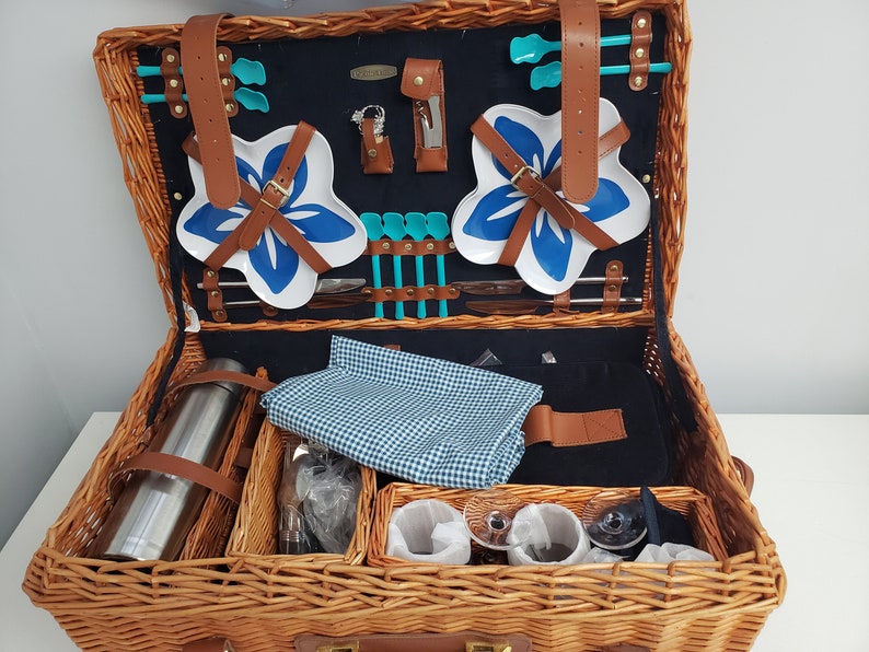 Wicker PICNIC Basket image 2