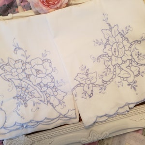 Blue Triple Curves Stitch Pillow Case