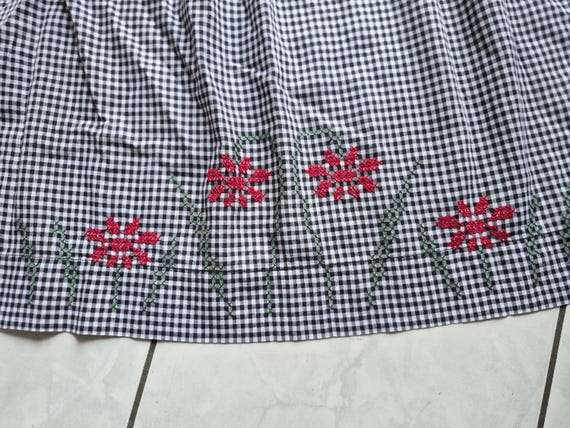 Black Gingham half APRON