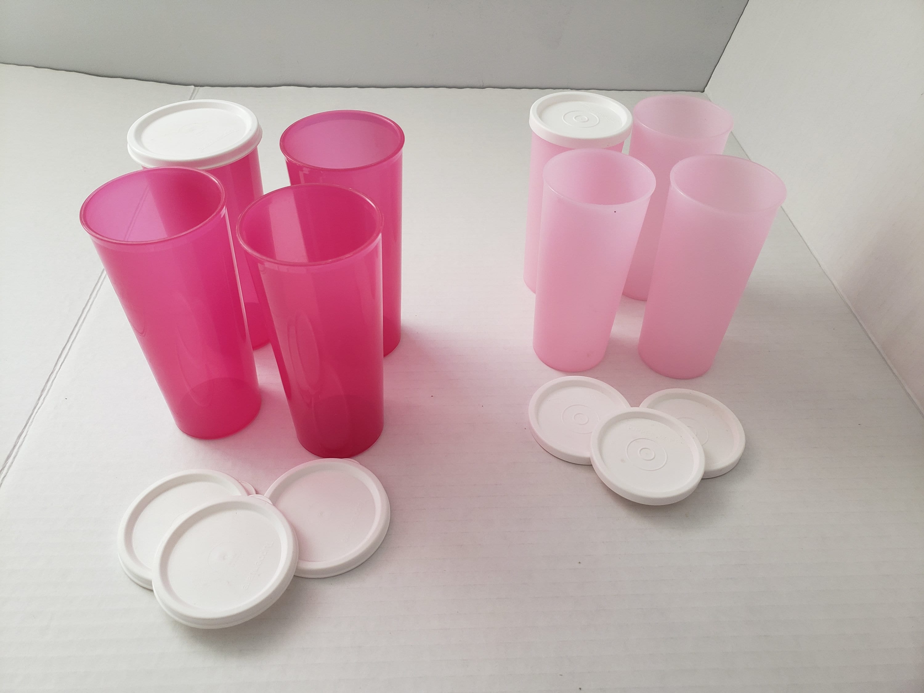 Tupperware Tumblers with lids (4) 12oz Pink Kitchen Drinkware Beverage Cups
