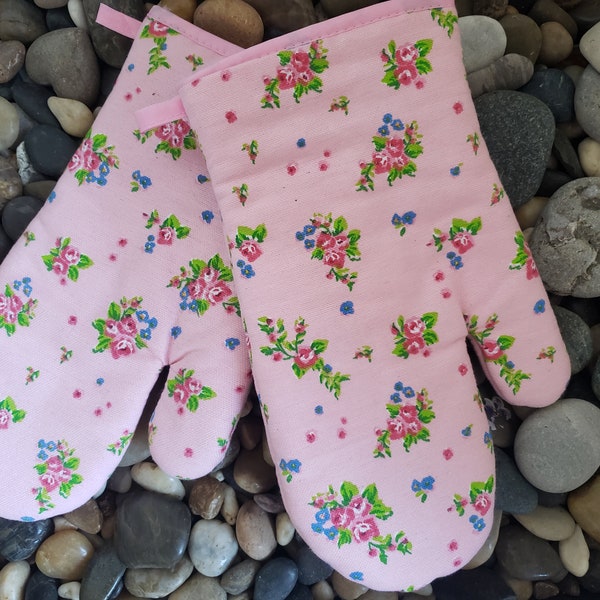 Pink Floral Oven Mitts