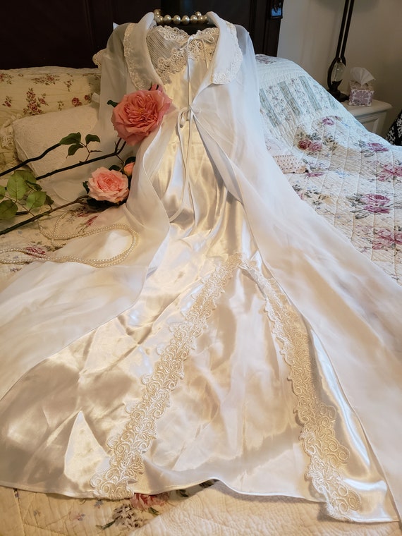 White Sheer/Satin Nightgown SET - image 1