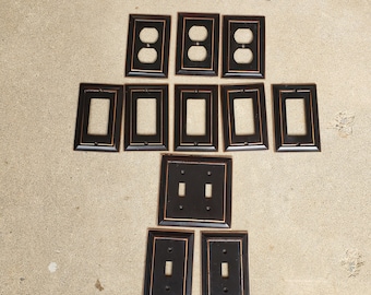 Copriprese in metallo. Tariffa di gruppo.