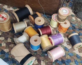 Bundle of VINTAGE Wooden  Thread Spools