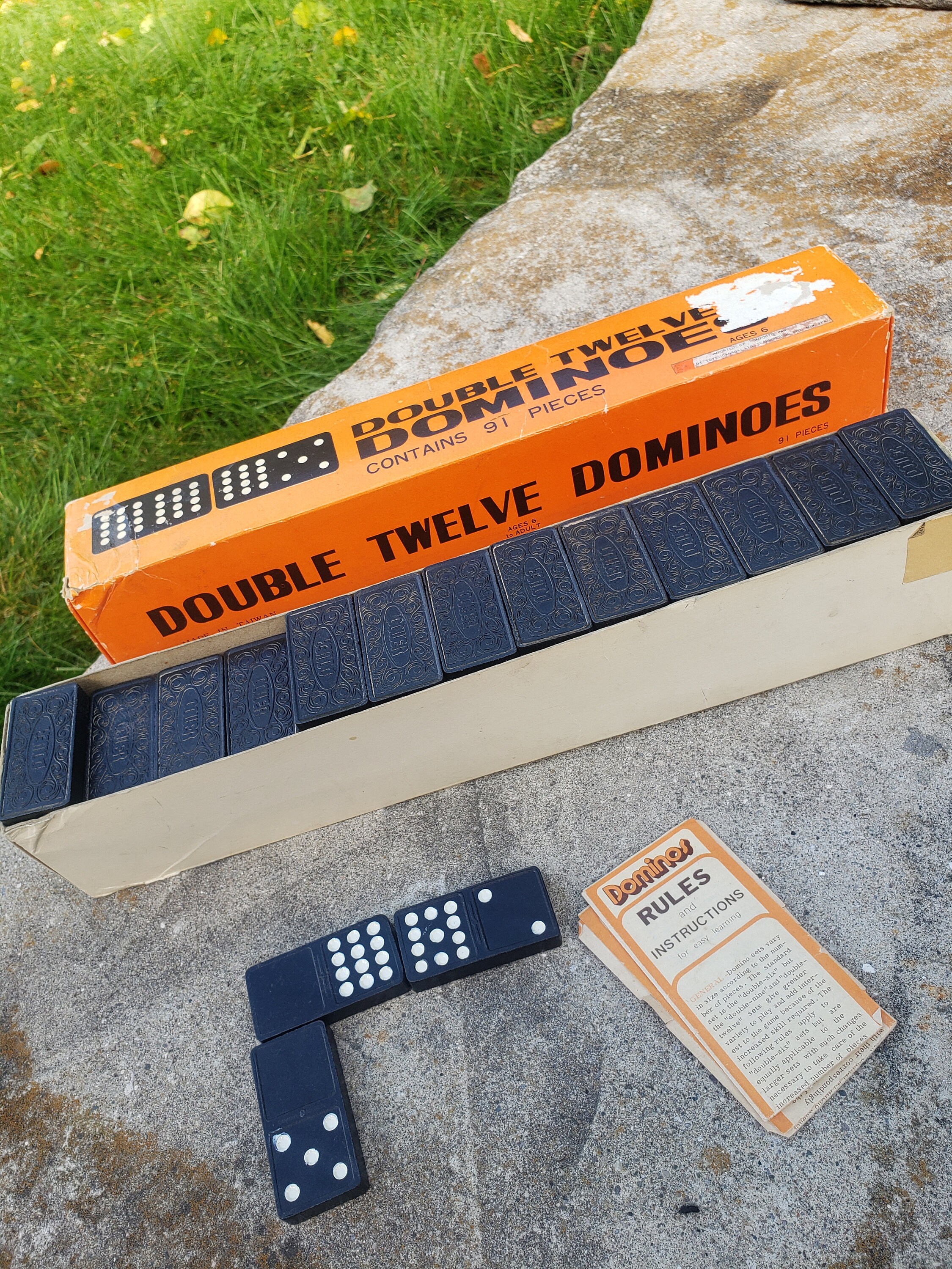 Double Nine Dominoes Instructions - House of Marbles