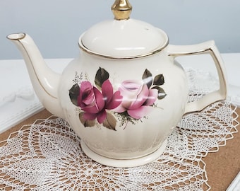 ROSES  SADLER  Tea Pot 4 Cup