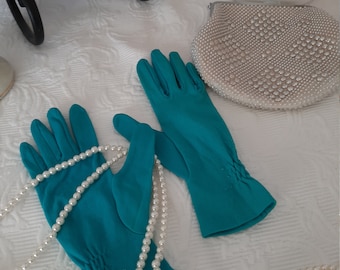 Aqua Gloves
