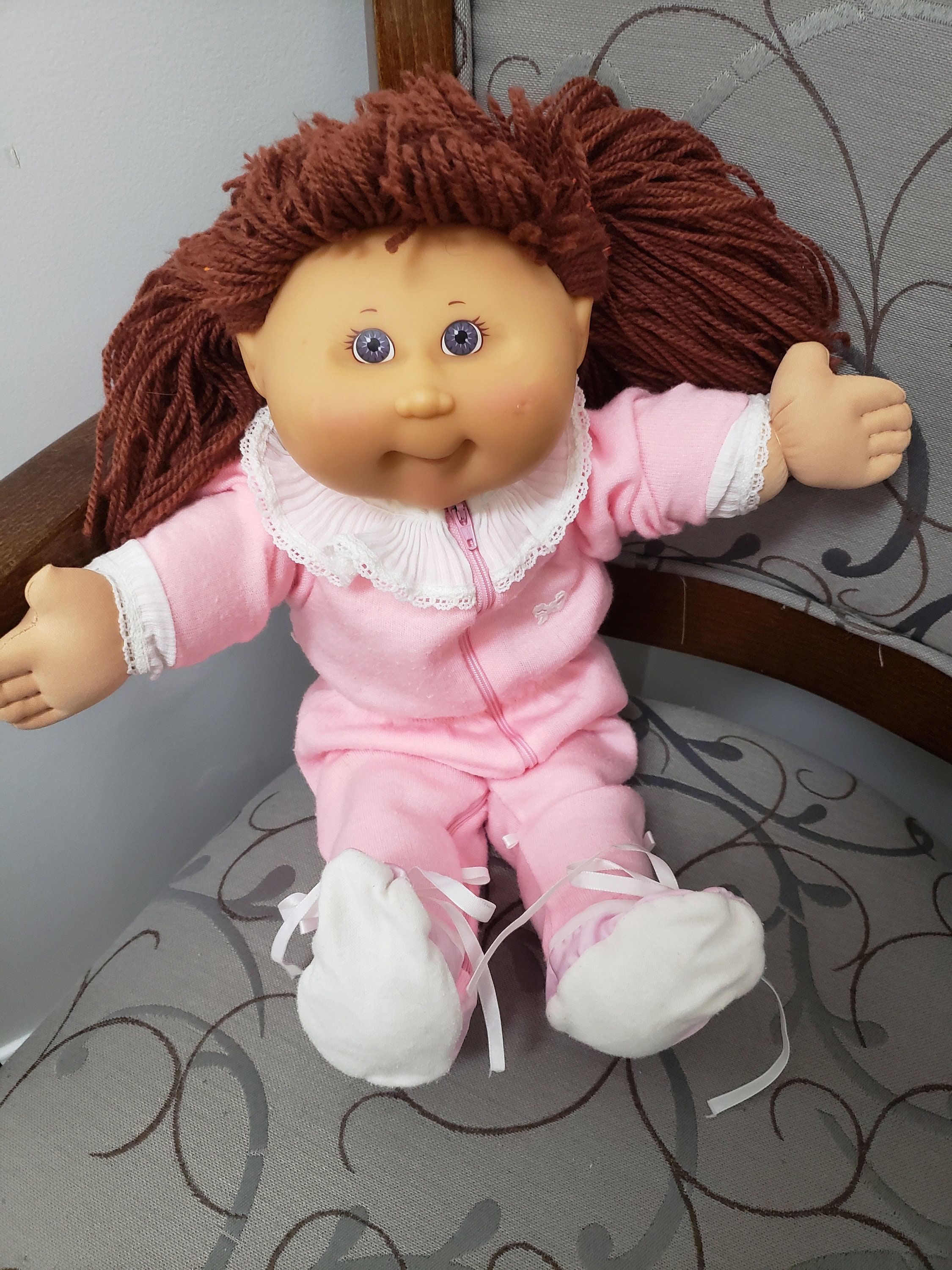 Cabbage Patch Doll  Brown Hair... Blue Eyes