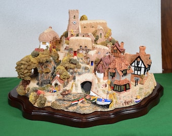 Lilliput Lane "St. Peters Cove" Mint in original box with COA. Limited Edition #0026 out of 3000.