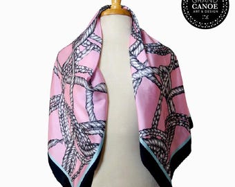 Stor fyrkantig satin-charmeuse-scarf med Kongo-mönster, exklusiv design 86 cm