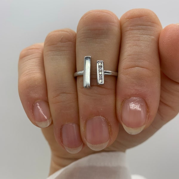 Thick and Thin Double Bar Minimalist Ring-Two Bars Silver Line Ring-Dainty Vertical Bar T Opening-Inlaid cubic zirconia-Mothers Day Gift