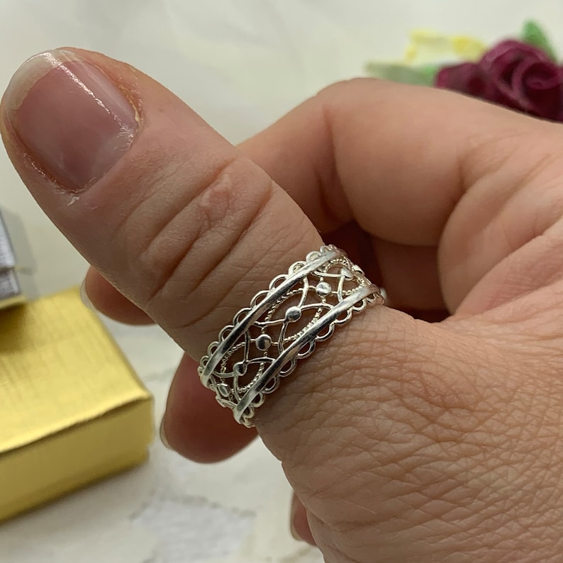 Silver Dot Patterned Vintage Band Ring-Thumb Statement Thick Adjustable Ring-Mothers Present-Christmas Gift For Her-Jewelry For Woman