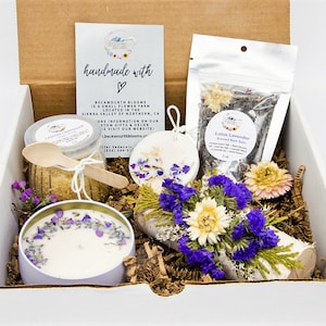 Coffret cadeau lavande fait main, boîte spa lavande, coffret cadeau de bain avec bougie, coffret cadeau anniversaire, cadeau de lavande de fête des mères, cadeau de dorlotement