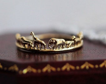 Circus Animal dainty Ring, Zoo Ring, minimalist Ring, giraffe elephant lion ring