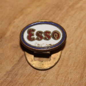 Esso enamel lapel button - vintage gasoline oil & gas advertising badge from the 1960's