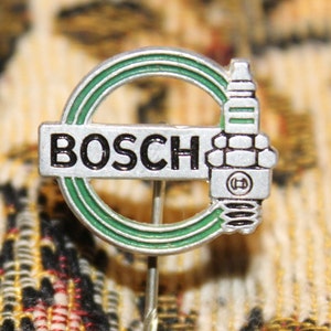 Vintage BOSCH Spark Plug Logo pin badge - technical parts advertising - 1960s