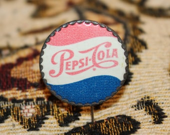 Vintage PEPSI COLA pin badge - Advertising bottle cap logo 1960s