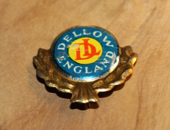 アンティーク　エンブレム　英国風 ヴィンテージ デロウ オートモーティブ ピン エンブレム - 1950 年代の
