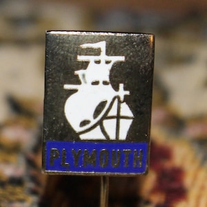 vintage plymouth chrysler pin - enamel advertising automotive badge for plymouth car brand 1960&#39;s
