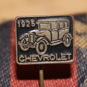 Vintage chevrolet superior sedan 1925 pin - antieke klassieke auto badge uit de jaren 60
