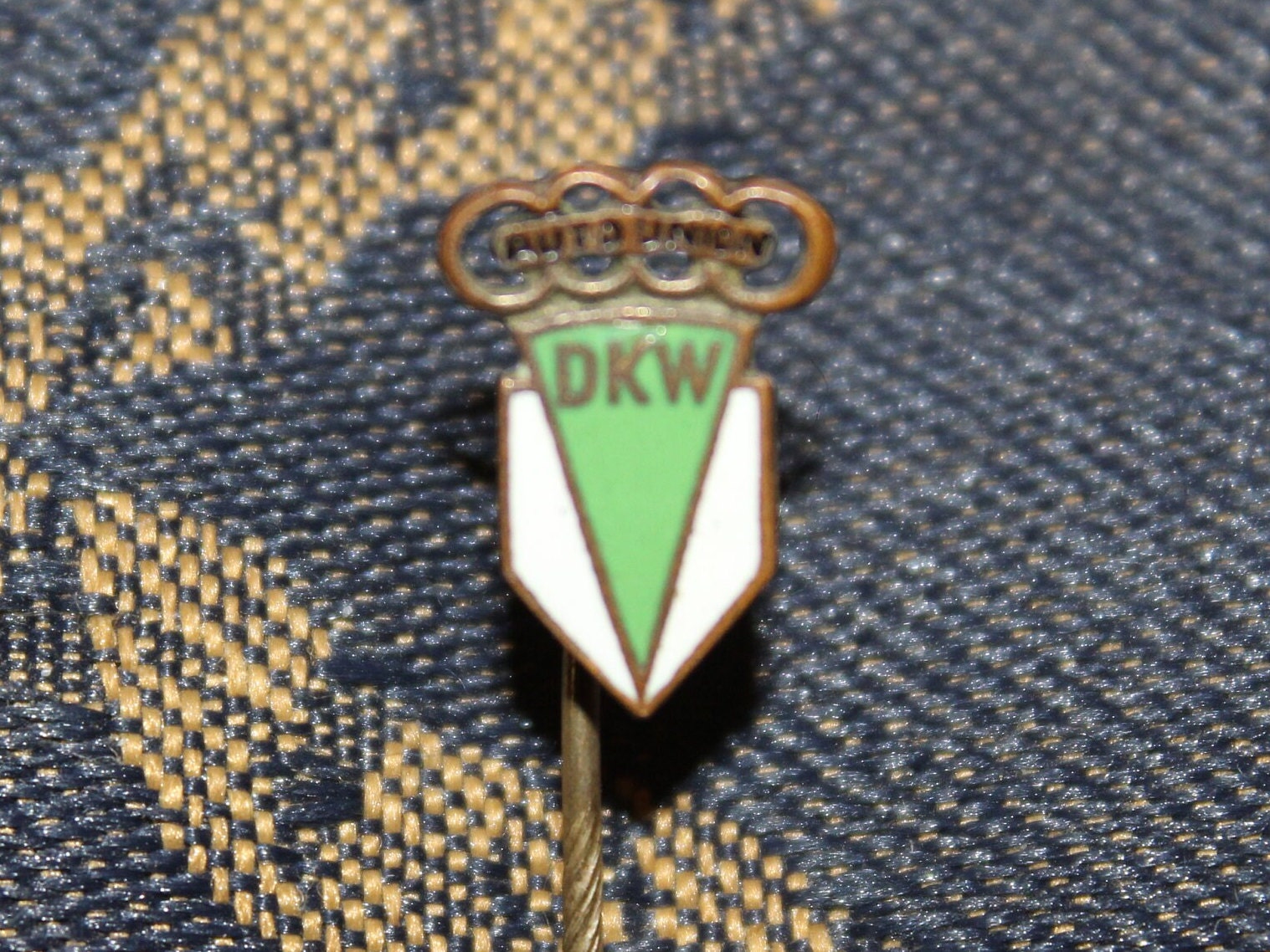 1950 年代のオートユニオン DKW (アウディ) エンブレム ピン 