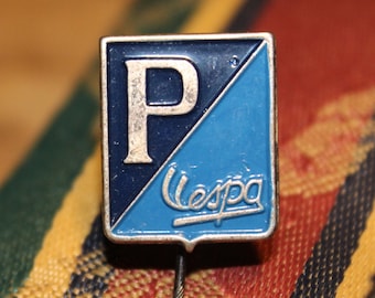 Vespa Piaggio pin badge - Italian scooter moped 1950's
