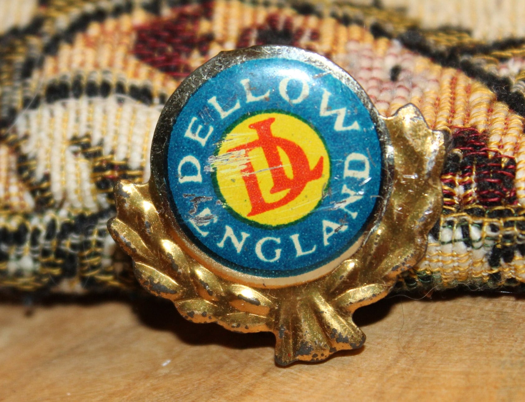 ヴィンテージ デロウ オートモーティブ ピン エンブレム - 1950 年代の