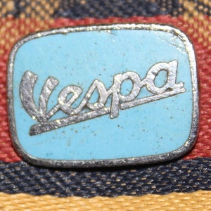 Vintage Vespa scooter brooch enamel badge 1950&#39;s