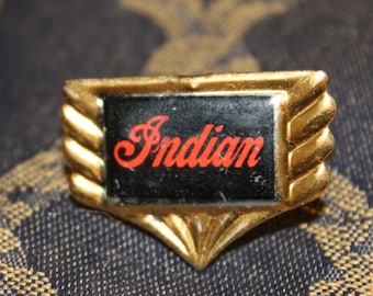 indian motorcycle pin badge - american motor emblem 1950's