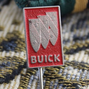 Buick car pin badge - vintage American automotive 1960&#39;s