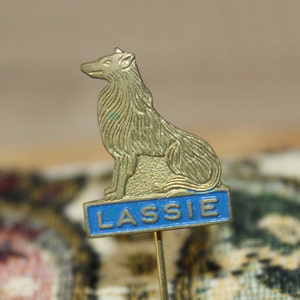 Vintage 1950s Lassie TV Dog Pin - Retro TV Collectible