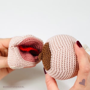 Crocheted mouth model to match the breast/breastfeeding model for midwives, lactation consultants, doulas etc. / teaching aids / lactation / various shapes image 6